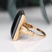 Load image into Gallery viewer, Vintage Estate rectangular Onyx ring in yellow gold