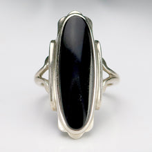 Load image into Gallery viewer, Estate vintage long and lean oval onyx vintage ring in white gold