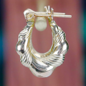 Estate vintage Yellow gold creole earrings