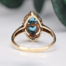 Load image into Gallery viewer, Estate vintage sweet Blue topaz ring in yellow gold
