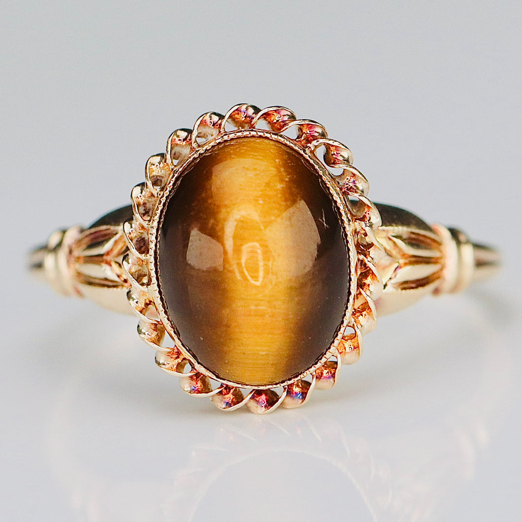 Estate vintage tigers eye ring in yellow gold