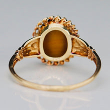 Load image into Gallery viewer, Estate vintage tigers eye ring in yellow gold