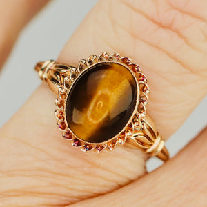Estate vintage tigers eye ring in yellow gold