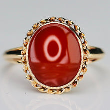 Load image into Gallery viewer, Estate vintage Carnelian ring in yellow gold