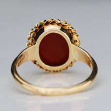 Load image into Gallery viewer, Estate vintage Carnelian ring in yellow gold