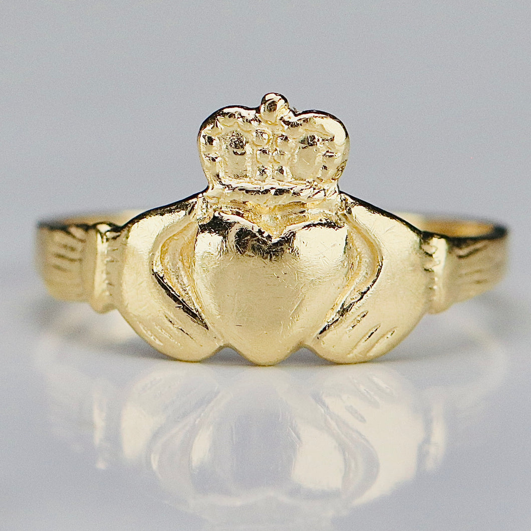 Estate Classic claddagh pinky ring from Ireland in yellow gold