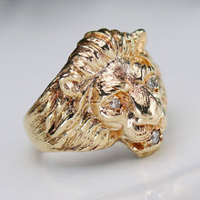 Load image into Gallery viewer, Estate vintage lion’s head ring in yellow gold with diamonds