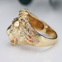 Load image into Gallery viewer, Estate vintage lion’s head ring in yellow gold with diamonds