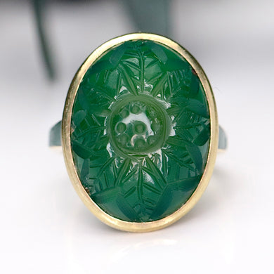 Estate vintage carved cabochon chrysoprase ring in yellow gold