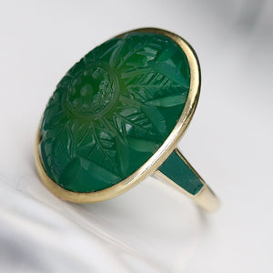 Estate vintage carved cabochon chrysoprase ring in yellow gold