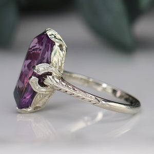 Estate Vintage moval amethyst ring in 18k white gold