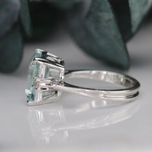 Load image into Gallery viewer, Estate vintage Aquamarine and diamond ring in 14k white gold