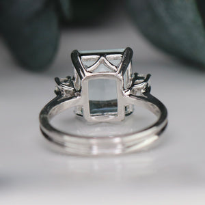 Estate vintage Aquamarine and diamond ring in 14k white gold