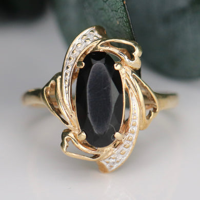 RETIREMENT SALE! Estate vintage onyx & diamond ring in yellow gold
