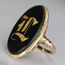 Load image into Gallery viewer, Estate Initial L oval onyx vintage ring in yellow gold