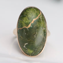Load image into Gallery viewer, Estate Vintage Green Turquoise ring in yellow gold