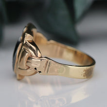 Load image into Gallery viewer, Estate Vintage hematite intaglio ring in yellow gold