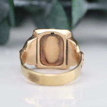 Load image into Gallery viewer, Estate Vintage hematite intaglio ring in yellow gold