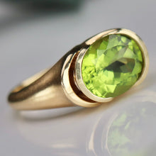 Load image into Gallery viewer, Estate Peridot ring in heavy 14k yellow gold