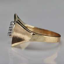 Load image into Gallery viewer, Vintage diamond ring in yellow gold
