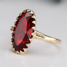 Load image into Gallery viewer, 40% OFF!  Vintage red oval paste ring in yellow gold