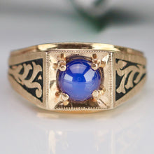 Load image into Gallery viewer, Heavy Vintage star sapphire ring in yellow gold