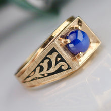 Load image into Gallery viewer, Heavy Vintage star sapphire ring in yellow gold