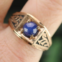 Load image into Gallery viewer, Heavy Vintage star sapphire ring in yellow gold