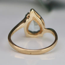 Load image into Gallery viewer, SPECIAL! Vintage Aquamarine and diamond ring in yellow gold