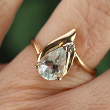 Load image into Gallery viewer, SPECIAL! Vintage Aquamarine and diamond ring in yellow gold