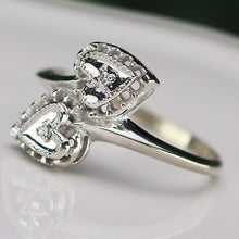 Load image into Gallery viewer, Estate vintage double heart diamond ring in white gold