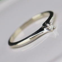 Load image into Gallery viewer, Estate vintage diamond solitaire ring in white gold
