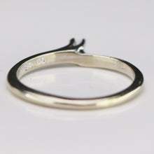 Load image into Gallery viewer, Estate vintage diamond solitaire ring in white gold