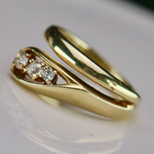 Load image into Gallery viewer, Estate vintage Diamond pinky ring in 14k yellow gold