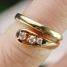 Load image into Gallery viewer, Estate vintage Diamond pinky ring in 14k yellow gold