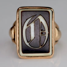 Load image into Gallery viewer, Estate vintage banded agate letter O ring in rose gold