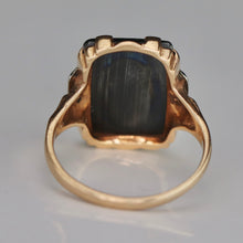 Load image into Gallery viewer, Estate vintage hematite intaglio ring in yellow gold