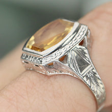 Load image into Gallery viewer, SPECIAL!  Vintage estate large citrine ring in white gold