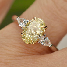 Load image into Gallery viewer, SPECIAL!  2ct Fancy yellow lab grown diamond ring in 14k gold