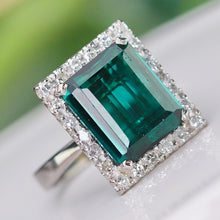 Load image into Gallery viewer, 40% OFF!  Estate Blue/Green tourmaline and diamond ring in platinum