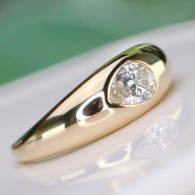 Load image into Gallery viewer, SPECIAL!  Pear shaped lab grown diamond ring in 14k yellow gold