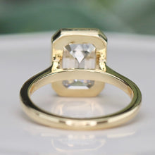 Load image into Gallery viewer, SPECIAL!  4ct emerald cut lab grown diamond ring in 14k yellow gold