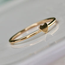 Load image into Gallery viewer, SPECIAL!  Dainty heart ring in 14k yellow gold