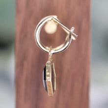Load image into Gallery viewer, SPECIAL!  Onyx drops in yellow gold