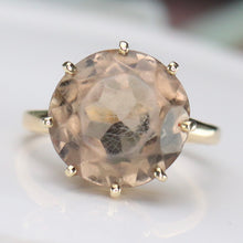 Load image into Gallery viewer, SPECIAL!  Vintage Smokey quartz ring in 14k yellow gold