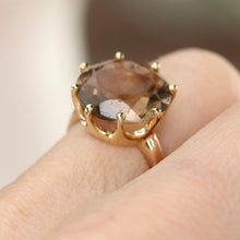Load image into Gallery viewer, SPECIAL!  Vintage Smokey quartz ring in 14k yellow gold