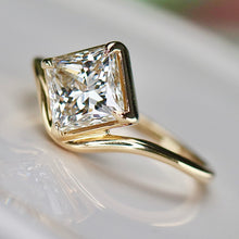 Load image into Gallery viewer, SPECIAL!  2.31ct princess cut lab grown diamond ring in 14k yellow gold