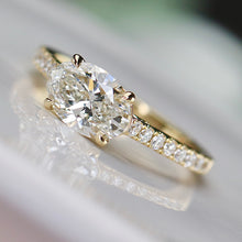 Load image into Gallery viewer, SPECIAL: 1.75ctw oval cut lab grown diamond ring in 14k yellow gold