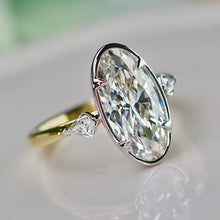 Load image into Gallery viewer, SPECIAL!  3.01ct E/VVS1 with IGI report moval cut lab grown diamond solitaire ring in 14k 2 tone gold