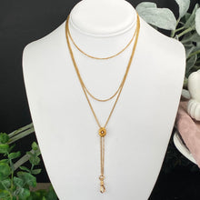 Load image into Gallery viewer, SPECIAL!  Estate Vintage guard chain necklace in yellow gold
